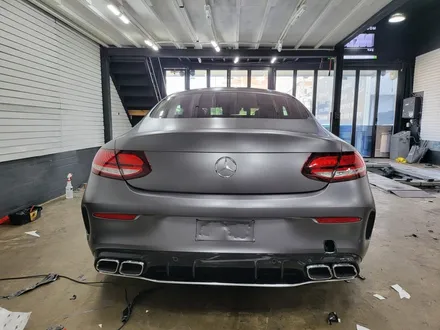메르세데스 벤츠 w205 C63s AMG 3M2080 사틴 다크 그레이 전체 랩핑 시공 / 부산 해운대구