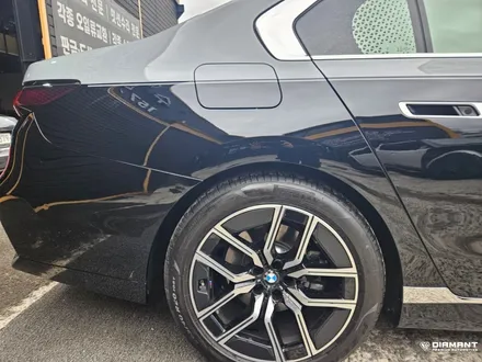부산해운대PPF BMW 7시리즈 오토벨벳 유광블랙 컬러PPF 사고수리로 재시공 완료 / 부산 해운대구