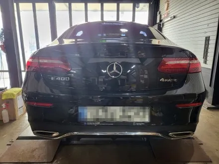 메르세데스 벤츠 w213 E클래스 쿠페 크롬죽이기 + 테일램프 톤다운 스모그랩핑 시공 + AMG 그릴 장착 / 부산 해운대구