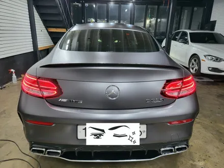 메르세데스 벤츠 w205 C63s AMG 3M2080 사틴 다크 그레이 전체 랩핑 시공 / 부산 해운대구