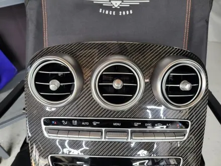 메르세데스 벤츠 w205 C63 AMG 쿠페 송풍구 1열 엠비언트 라이트 시공 / 부산 해운대구