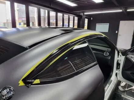 메르세데스 벤츠 C 클래스 쿠페 크롬 죽이기 랩핑 시공 w205 C63 AMG / 부산 해운대구