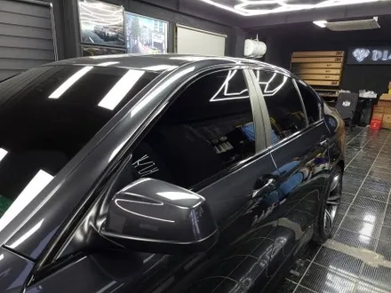 부산해운대 BMW F10 528i 윈도우 크롬 몰딩 크롬 딜리트 랩핑 시공 / 부산 해운대구