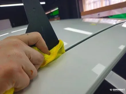 부산해운대랩핑 스팅어 루프스킨 3M2080 블랙유광 시공으로 카리스마있게 변신작업완료 / 부산 해운대구