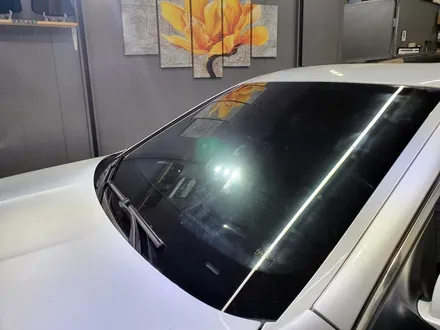 BMW F10 520d 전면 태풍피해로 인해 유리교체후 글라스틴트 선셋 썬팅 시공 부산 송정 기장 디아만트 마스터샵 / 부산 해운대구