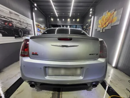 크라이슬러 더뉴300C SRT 테일램프 스모그필름 시공 / 부산 해운대구