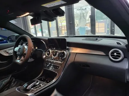메르세데스 벤츠 w205 C63 AMG 쿠페 송풍구 1열 엠비언트 라이트 시공 / 부산 해운대구