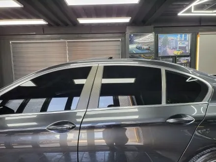 부산해운대 BMW F10 528i 윈도우 크롬 몰딩 크롬 딜리트 랩핑 시공 / 부산 해운대구