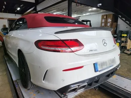 메르세데스 벤츠 w205 C63 AMG 카브레올레 테일램프 톤다운 스모그 필름 랩핑 시공 / 부산 해운대구