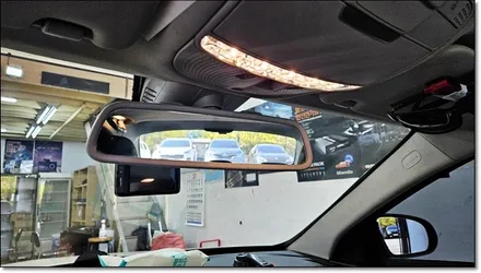 안산 벤츠 룸미러모니터 합리적인 비용으로 깔끔하게 설치하세요 / 경기 안산