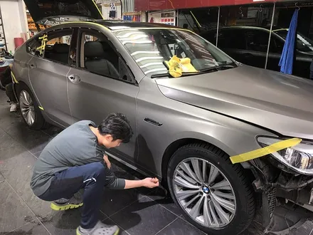 BMW5GT 자동차 전체랩핑 가격은 차종마다 다르다 / 서울 서대문