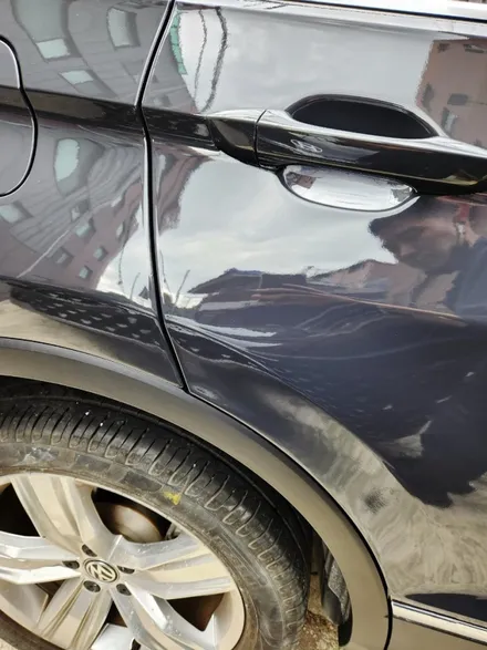 자동차 찌그러짐 수리 / 티구안 도색 비용 / bmw 자차 긁힘 제거 / 벤츠 c200 랩핑 접촉사고 대물 보험처리 정비소 / 서울 서대문구