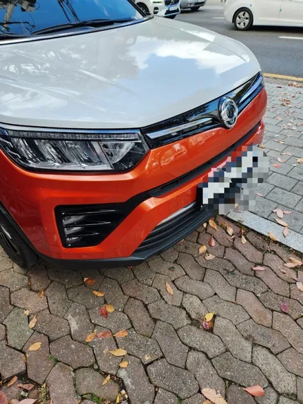 자동차 기스 흠집 제거 비용 / 티볼리 전체 랩핑 제거 광택 / bmw 530i 움푹 들어간곳 덴트 복원 수리점 견적 / 서울 서대문구