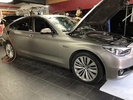 BMW5GT 자동차 전체랩핑 가격은 차종마다 다르다 / 서울 서대문