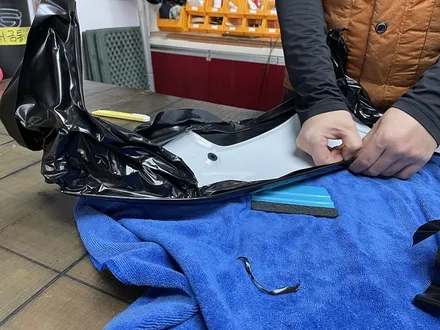 BMW 알나인티 레이서 사틴블랙 바이크랩핑 / 서울 서대문