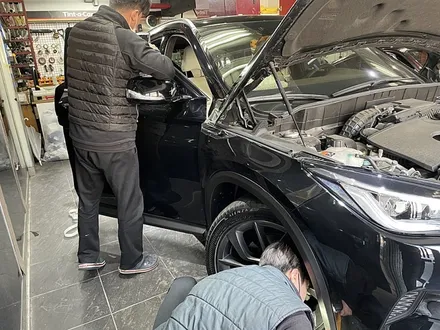 수입차랩핑전문 인피니티 QX50 크롬죽이기 / 서울 서대문