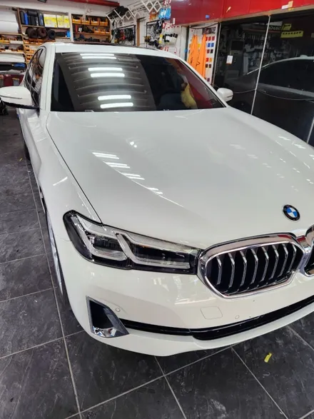 자동차 접촉사고 보험 수리 / 벤츠 cls350 / bmw 530i 범퍼 ppf 가죽시트 코팅 / 볼보 v60 덴트 복원 도색 전문업체 / 서울 서대문구