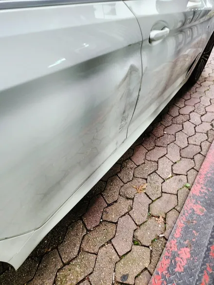 벤츠 S580 범퍼 긁힘 수리점 / BMW 520D 덴트 도장 보험 전문 / 폭스바겐 티구안 흠집제거 찌그러짐 공업사 / 서울 서대문