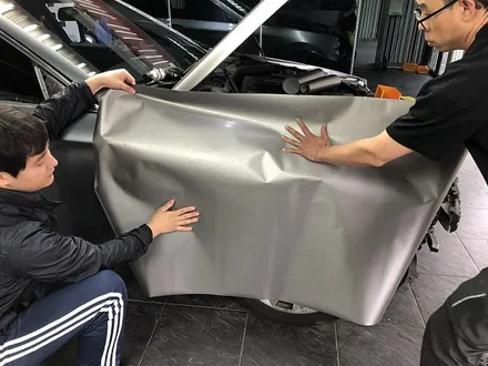 BMW528i 전체랩핑 가격 상담후 티타늄브러쉬 랩핑으로 결정 / 서울 서대문