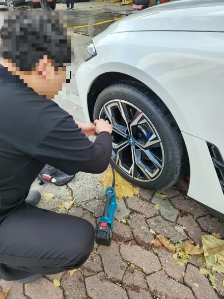bmw i4 접촉사고 자차 보험 처리 전문 / 차량 ppf 필름 랩핑 펠리세이드 / 도요타 캠리 외제차 긁힘 전체 도색 자기부담금 할인 / 서울 서대문구