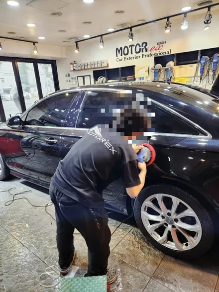 벤츠 c200d 범퍼 덴트 복원 // 아반떼 실내 가죽 시트 코팅 가격 // 아우디 문짝 긁힘 판금도색 후 잔스크래치 제거 유리막코팅 전문 / 서울 서대문구
