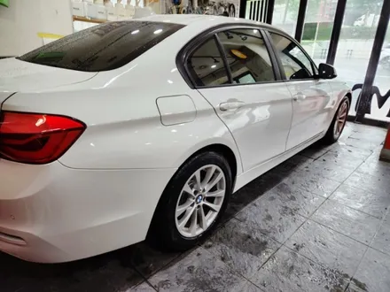자동차 찌그러짐 수리 / 티구안 도색 비용 / bmw 자차 긁힘 제거 / 벤츠 c200 랩핑 접촉사고 대물 보험처리 정비소 / 서울 서대문구