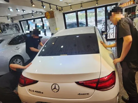 레인지로버 이보크 ppf 랩핑 전체 / 포르쉐 카이엔 자차 보험처리 덴트 판금도색 / 벤츠 cls400d 주차장 접촉사고 긁힘 수리 유리막코팅 전문 서비스센터 / 서울 서대문구
