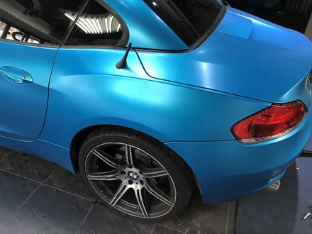 BMW Z4 랩핑보수 뒷범퍼/뒤휀다 부분랩핑 [3M 사틴오션심머] / 서울 서대문