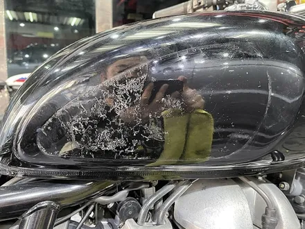 로얄엔필드 인터셉터650 바이크랩핑 사틴 골드더스트 블랙 / 서울 서대문