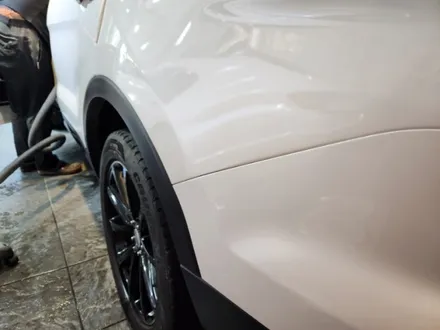 자동차 흠집 제거 광택 유리막코팅 bmw 530i / 포드 익스플로러 페인트 까짐 부분도색 덴트 단독사고 수리/ 포르쉐 범퍼 전체 랩핑 전문업체 / 서울 서대문구
