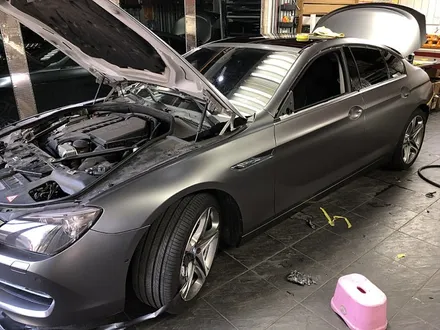 자동차랩핑 사고 범퍼손상으로 전체랩핑 진행 BMW640i / 서울 서대문