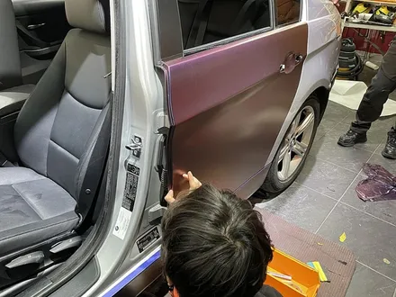 BMW323i E90 전체랩핑 카멜레온 [사틴 로링썬더] / 서울 서대문