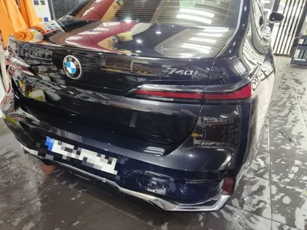 볼보 차량 찌그러진 문 수리 / bmw 740i 흠집 제거 전체 ppf 필름 시공 / 포르쉐 마칸s 접촉사고 자차 보험처리 유리막코팅 / 서울 서대문구