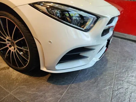 레인지로버 이보크 ppf 랩핑 전체 / 포르쉐 카이엔 자차 보험처리 덴트 판금도색 / 벤츠 cls400d 주차장 접촉사고 긁힘 수리 유리막코팅 전문 서비스센터 / 서울 서대문구