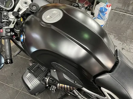 BMW 알나인티 레이서 사틴블랙 바이크랩핑 / 서울 서대문