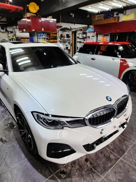 수입차 bmw 사고 수리 랩핑 제거 광택 / 디펜더 판금도색 덴트 // bmw 330e 문짝 교체 없이 복원 수리비 / 서울 서대문구