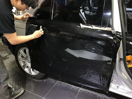 재규어XJ 전체랩핑 두번째 색상변경 블랙유광랩핑 / 서울 서대문