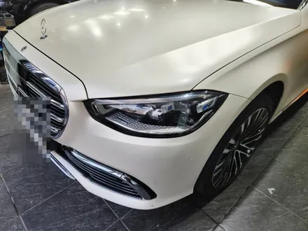 벤츠 S580 범퍼 도장 랩핑 사틴 화이트 무광 차량 래핑 진주색 / 강남구 서초구 송파구 보험처리 / 서울 서대문