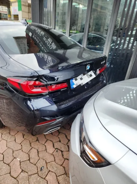 자동차 기스 흠집 제거 비용 / 티볼리 전체 랩핑 제거 광택 / bmw 530i 움푹 들어간곳 덴트 복원 수리점 견적 / 서울 서대문구