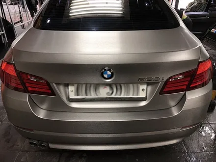 BMW528i 전체랩핑 가격 상담후 티타늄브러쉬 랩핑으로 결정 / 서울 서대문