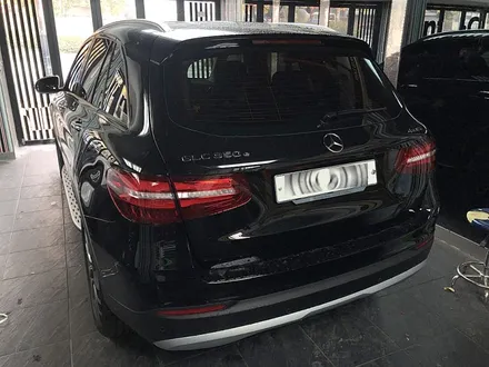 벤츠GLC 350e 생활보호 PPF B형 [도어앳지/도어컵/주유구/트렁크리드/헤드라이트/사이드미러] / 서울 서대문