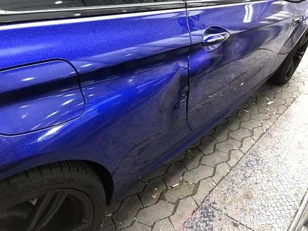BMW M6 사틴뱀파이어레드 전체랩핑 [3M2080-SP273] / 서울 서대문