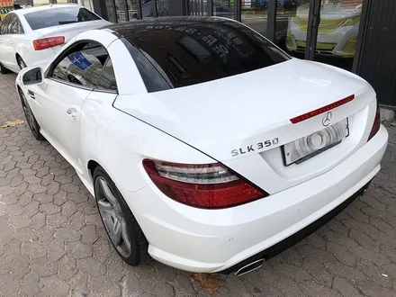 벤츠SLK350 전체랩핑 [사틴 펄화이트 / 블랙유광배색] / 서울 서대문
