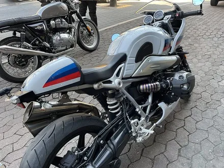 BMW 알나인티 레이서 사틴블랙 바이크랩핑 / 서울 서대문