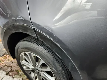 자동차 기스 흠집 제거 비용 / 티볼리 전체 랩핑 제거 광택 / bmw 530i 움푹 들어간곳 덴트 복원 수리점 견적 / 서울 서대문구