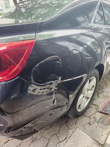 자동차 판금도색 전문 / 아우디 q7 주차장 접촉사고 대물 보험 수리 / bmw x6 범퍼 ppf 가격 기스 제거 견적 / 서울 서대문구