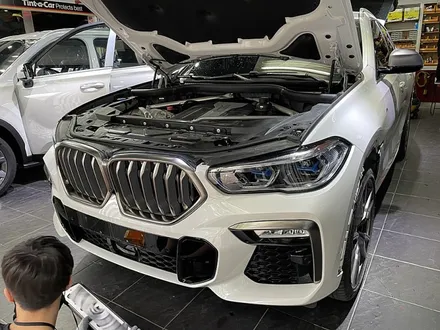 BMW X6 M50d 전체랩핑 [에이버리 사틴블랙] / 서울 서대문