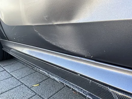 수입차사고수리 BMW X6 도어교체 / 사이드스탭도색 / 랩핑 / 서울 서대문구