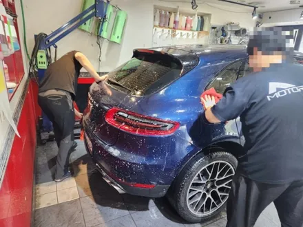 자동차 찌그러짐 포르쉐 마칸 판금도색 // 그랜저 접촉사고 대물 자차 수리 // 벤츠 s580 w223 랩핑 ppf 시공 보험처리 전문 업체 / 서울 서대문구