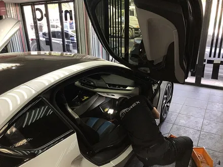 BMW i8 블랙박스 장착 아이나비QXD3000 / 커넥티드 매립 / 서울 서대문